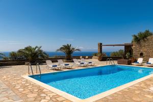 Gallery image of Andros Serenity Retreat - Adults Only in Episkopión