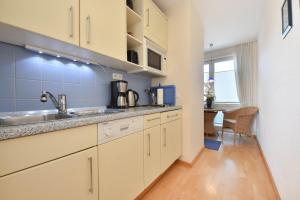 Η κουζίνα ή μικρή κουζίνα στο Forum Marinar 34