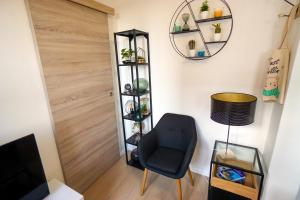 Imagen de la galería de 2 pièces "Les Nuits Douces" - Calme et Lumineux - Gare à 10 min - Tram à 3 min, en Le Havre