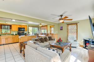 Imagen de la galería de Dog-Friendly Lake George Home 3 Mi to Beach!, en Lake George