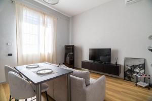 Μια τηλεόραση ή/και κέντρο ψυχαγωγίας στο Frame Loft - Milano-Rozzano-Assago