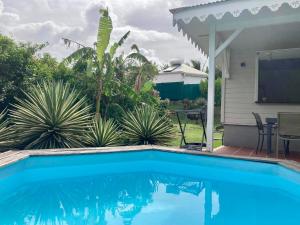 Bassein majutusasutuses Villa Piscine - Maracudja või selle lähedal