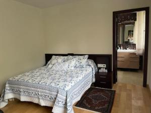 Postel nebo postele na pokoji v ubytování Villa las palmeras + 45 fotografií