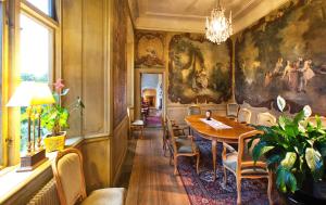 Posezení v ubytování Åkeshofs Slott