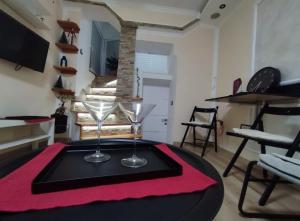 TV i/ili multimedijalni sistem u objektu Megi Zemun Apartment