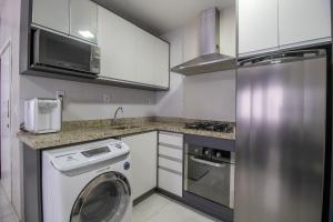 Gallery image of POS25B - Climatizado, TV Smart, Garagem, Wi-Fi in Balneário Camboriú