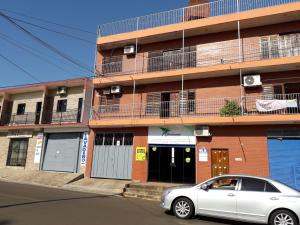 El edificio en el que está la casa de huéspedes
