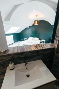Postel nebo postele na pokoji v ubytování Hotel Riad Nour