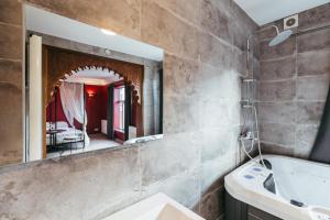 Koupelna v ubytování Hotel Riad Nour