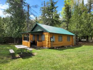 Κήπος έξω από το Cabin on the Lake +17 φωτογραφίες