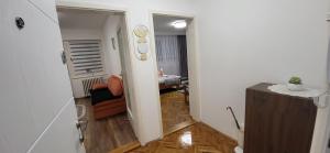 Postel nebo postele na pokoji v ubytování Apartman Jelena + 3 fotografie