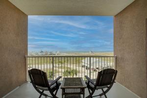 Balkón nebo terasa v ubytování The Dunes 507 by Vacation Homes Collection