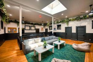 Istumisnurk majutusasutuses Howzit Hostels Hawaii