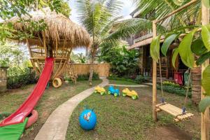 Κήπος έξω από το Family Paradise Villa, Shared Pool, Jungle & Rice Field Views