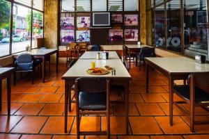 Restaurace v ubytování Hotel Canada, Guadalajara