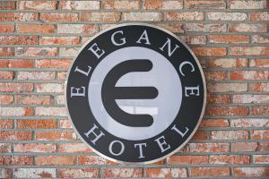 Certifikát, hodnocení, plakát nebo jiný dokument vystavený v ubytování Elegance hotel hwangridan