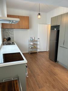 Kuchyň nebo kuchyňský kout v ubytování Boulcott 1 Bed Beauty Hospital Haven