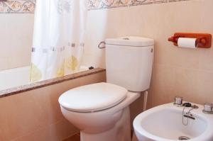 A bathroom at Villa Solana