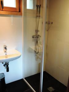 ห้องน้ำของ Chalet Grenier De La Combe - Chalet confortable proche du centre MAE-3461