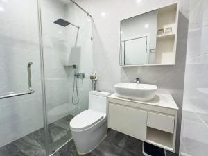 C-Hotel的一间浴室
