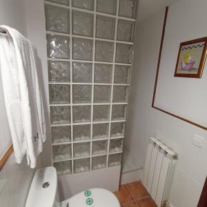 Koupelna v ubytování Apartaments Can Lo