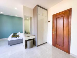 C-Hotel客房内的一张或多张床位