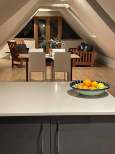 Galeriebild der Unterkunft Loft first floor unit - views, spacious, bright in Kapstadt