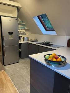 Galeriebild der Unterkunft Loft first floor unit - views, spacious, bright in Kapstadt