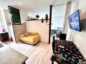 Μια τηλεόραση ή/και κέντρο ψυχαγωγίας στο M's Residences Muzio