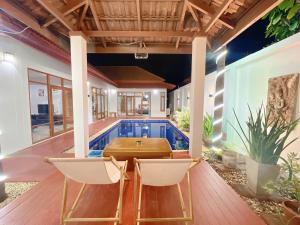 Πισίνα στο ή κοντά στο Gusvana Pool Villa