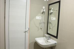 Vannituba majutusasutuses CREW EXPRESS Hotel