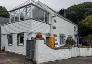 Budova, kde se apartmán nachází + 37 fotografií