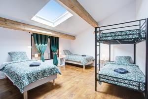 Postel nebo postele na pokoji v ubytování El Madres - Charmante maison 12p vue montagne