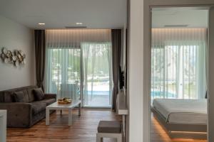 Гостиная зона в Z-Villas Beach Hotel