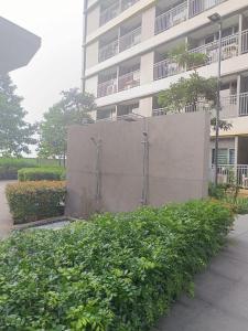 A garden outside Cozy Staycation at Destiny's Crib Fame, Edsa Mandaluyong