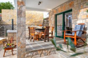Αίθριο ή υπαίθριος χώρος στο Villa Romantic Oasis