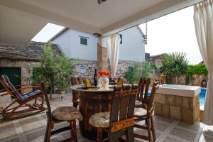 Μπαλκόνι ή βεράντα στο Villa Romantic Oasis