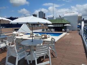 Bazén v ubytování Royal Flat ' Hotel, unidade nº 204 nebo v jeho okolí