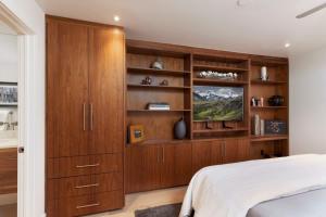 Postel nebo postele na pokoji v ubytování Luxurious 2 BR, 2 BA - Aspen Core
