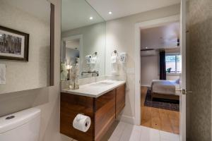 Postel nebo postele na pokoji v ubytování Luxurious 2 BR, 2 BA - Aspen Core