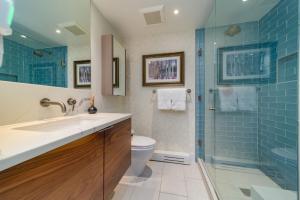 Koupelna v ubytování Luxurious 2 BR, 2 BA - Aspen Core