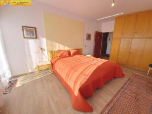 Posteľ alebo postele v izbe v ubytovaní Apartment Adam