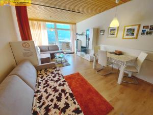 Istumisnurk majutusasutuses Apartment Grimmingblick