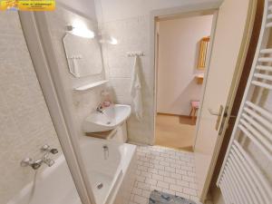 Zdjęcie z galerii obiektu Apartment Regina w mieście Bad Mitterndorf