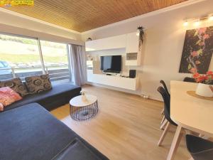 TV a/nebo společenská místnost v ubytování Apartment Almkogel