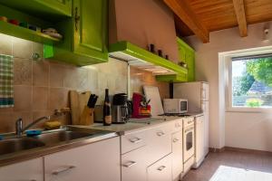 صورة لـ Gîte La Peyrade d'Aubrac 6/8 personnes في Marchastel +28 صورة