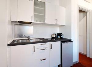 Køkken eller tekøkken på Room with a View + 17 billeder