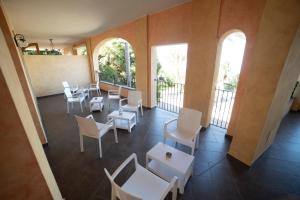 Posezení v ubytování UNICO Cannamele Escape Tropea by Life Resorts