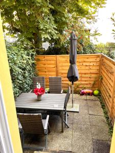Balkón nebo terasa v ubytování Doppelzimmer mit Terrasse in privatem Zuhause