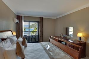 Gallery image of Faros Premium Beach in Marmaris